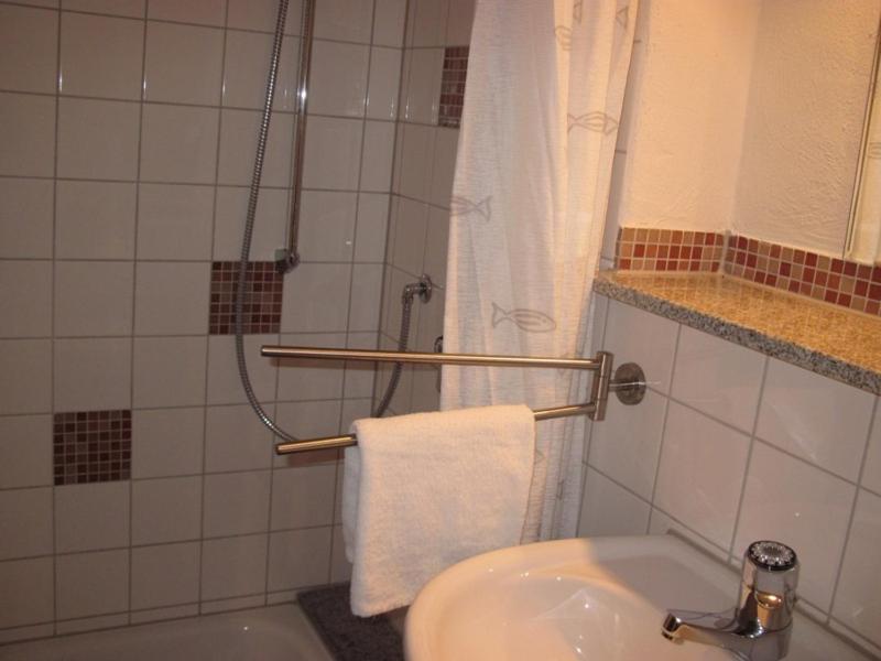 Dresdner Hoehe Dresden Buitenkant foto