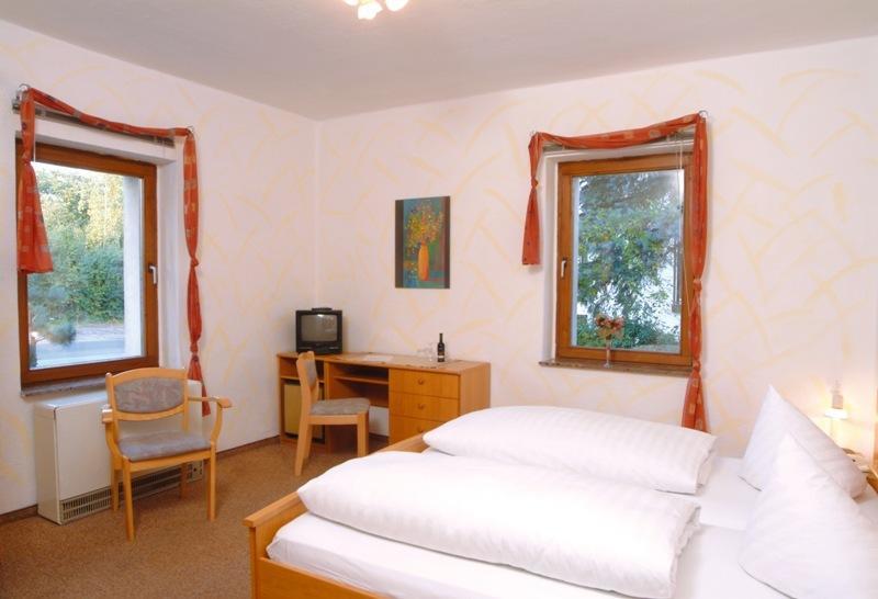 Dresdner Hoehe Dresden Kamer foto
