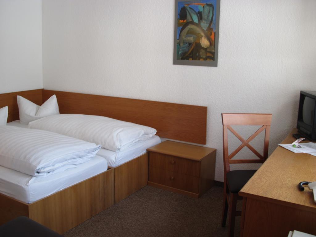Dresdner Hoehe Dresden Buitenkant foto